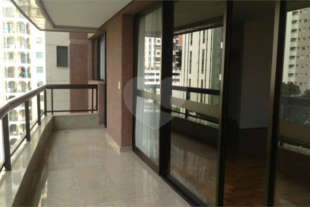 Apartamento à venda com 4 suítes em Vila Suzana, São Paulo, SP