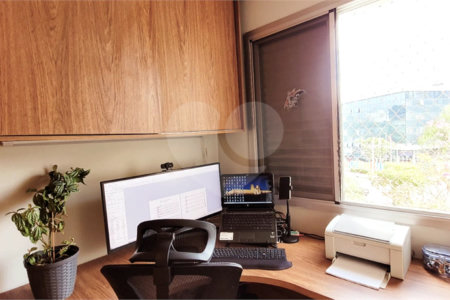 Apartamento à venda com 3 quartos, sendo 1 suíte, em Vila Isa, São Paulo, SP