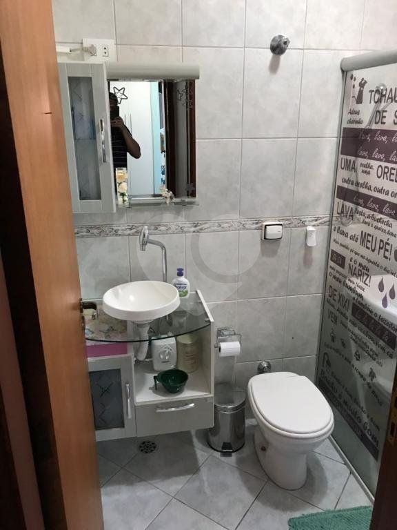 Casa à venda com 3 quartos, sendo 1 suíte, no condomínio Residencial Gabriela, São Paulo - SP