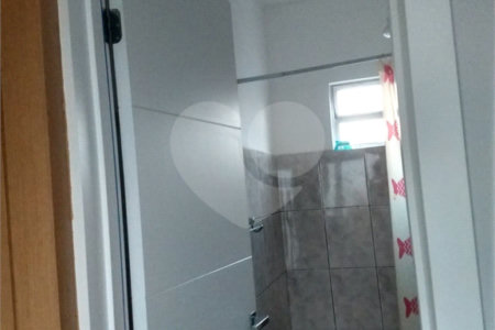Sobrado à venda com 3 quartos, sendo 1 suíte, em Parada Inglesa, São Paulo, SP