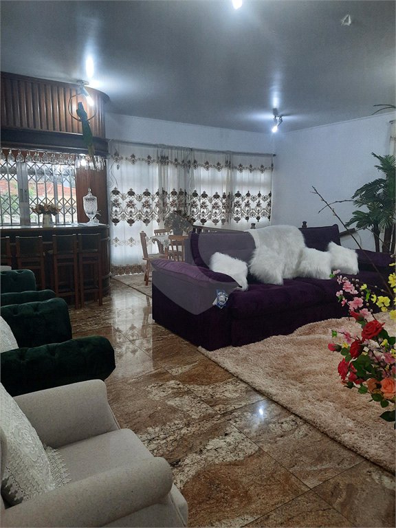 Sobrado à venda com 4 suítes em Tremembé, São Paulo, SP