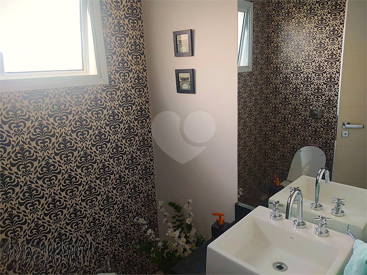 Casa à venda com 3 quartos, sendo 2 suítes,  no condomínio Ibiti Royal Park, Sorocaba - SP