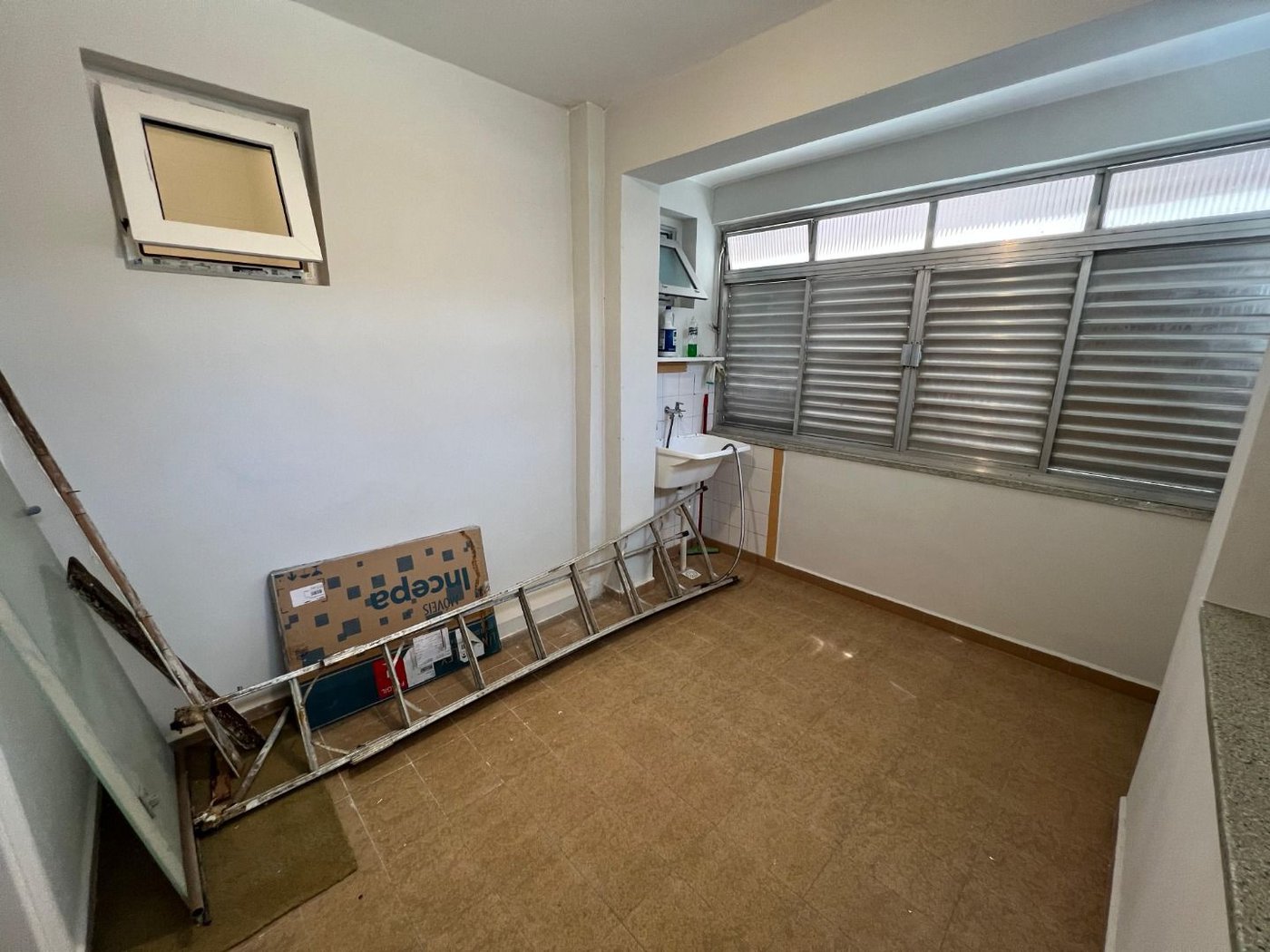 Casa com 3 dormitórios para alugar, 284 m² por R$ 21.162,89 - Gonzaga - Santos/SP