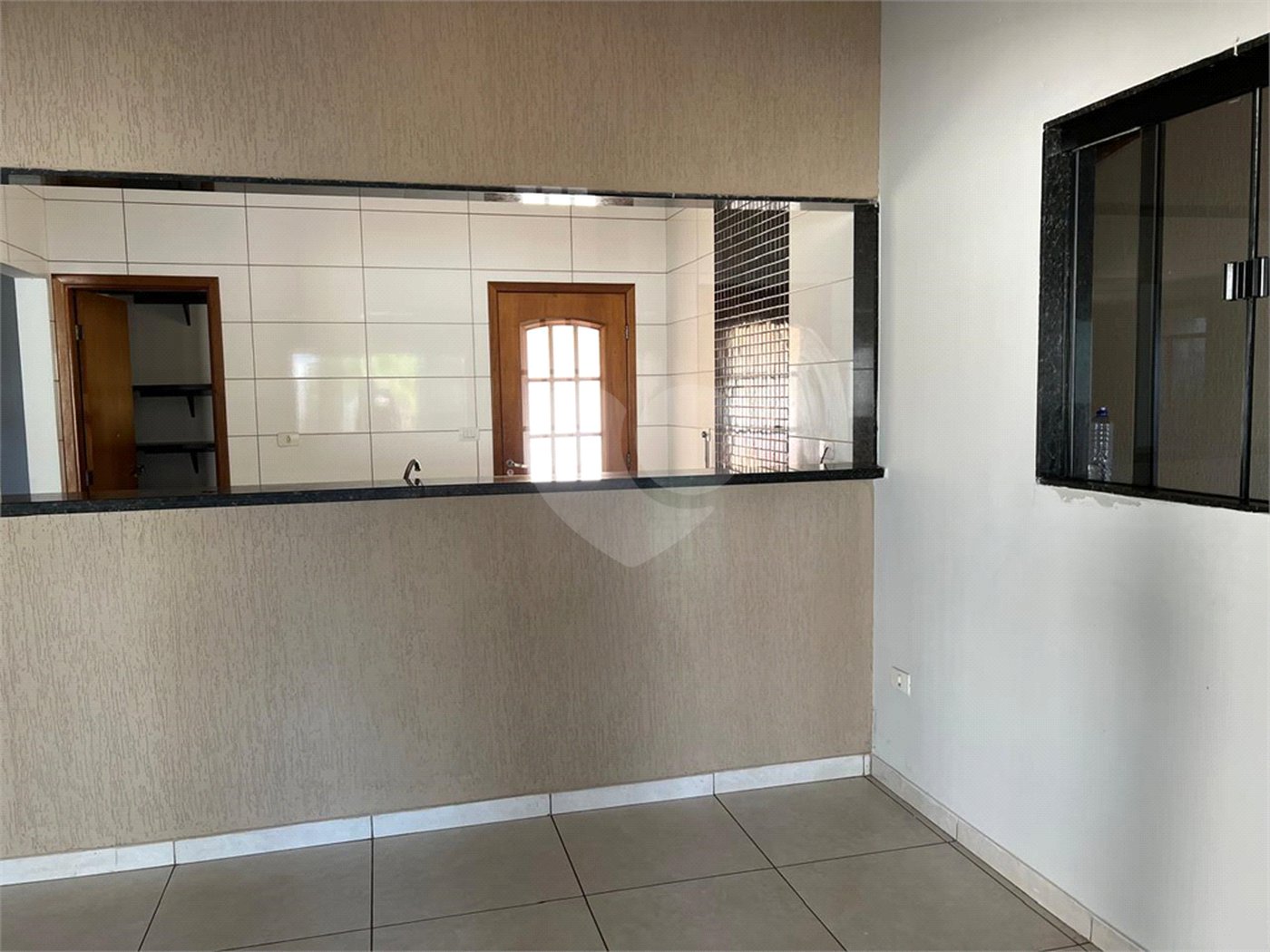 Casa à venda com 3 quartos, sendo 1 suíte, em Ipê, Três Lagoas, MS