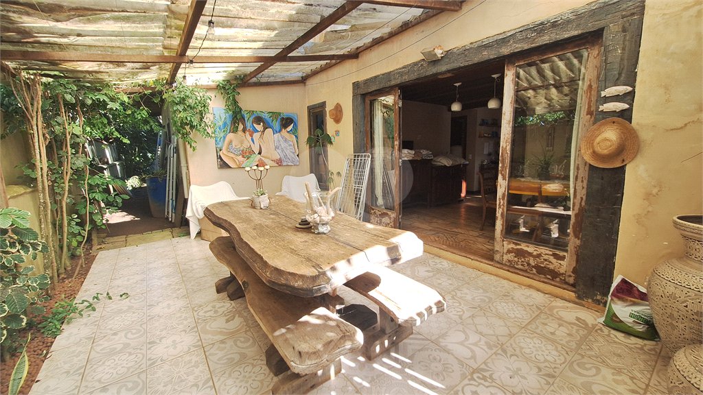 Casa à venda ou para alugar com 6 suítes em Marina, Armação dos Búzios, RJ