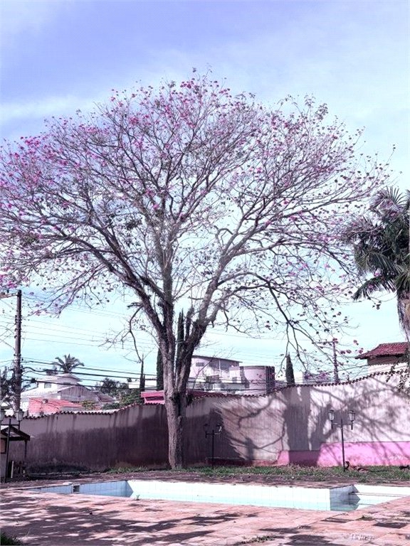 Casa à venda com 4 quartos, sendo 2 suítes,  em Vila Oliveira, Mogi das Cruzes, SP