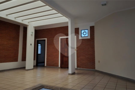Casa à venda ou para alugar com 4 quartos, sendo 2 suítes, em Jardim Morumbi, Araraquara, SP