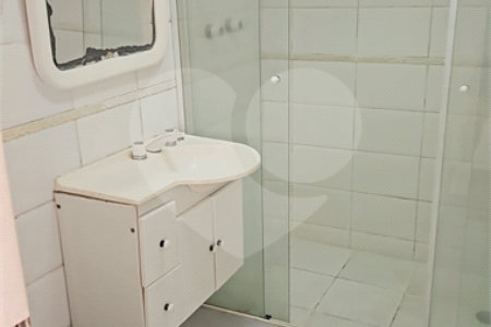 Apartamento à venda com 3 quartos, sendo 1 suíte, em Vila Olímpia, São Paulo, SP