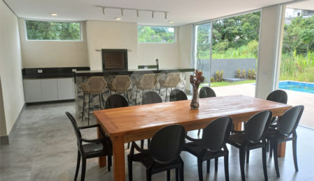 Casa à venda com 5 suítes no condomínio Porto Atibaia, Atibaia - SP
