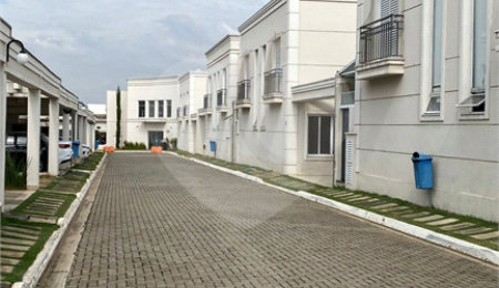Casa à venda com 3 quartos, sendo 1 suíte,  no condomínio Residencial Belle Ville Itaycy, Indaiatuba - SP
