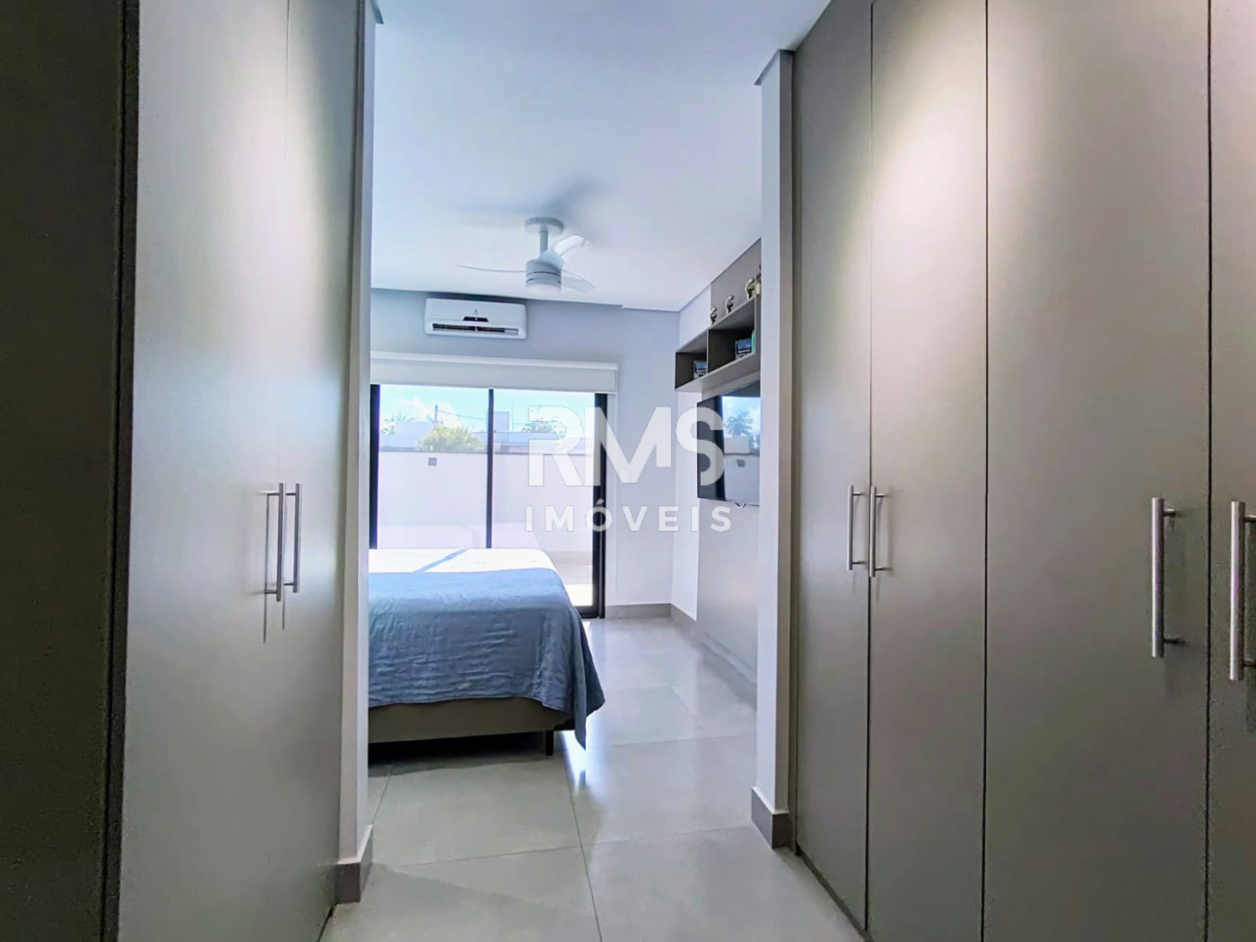 Casa à venda com 3 quartos, sendo 1 suíte, no condomínio Residencial Mont Blanc, Itu - SP