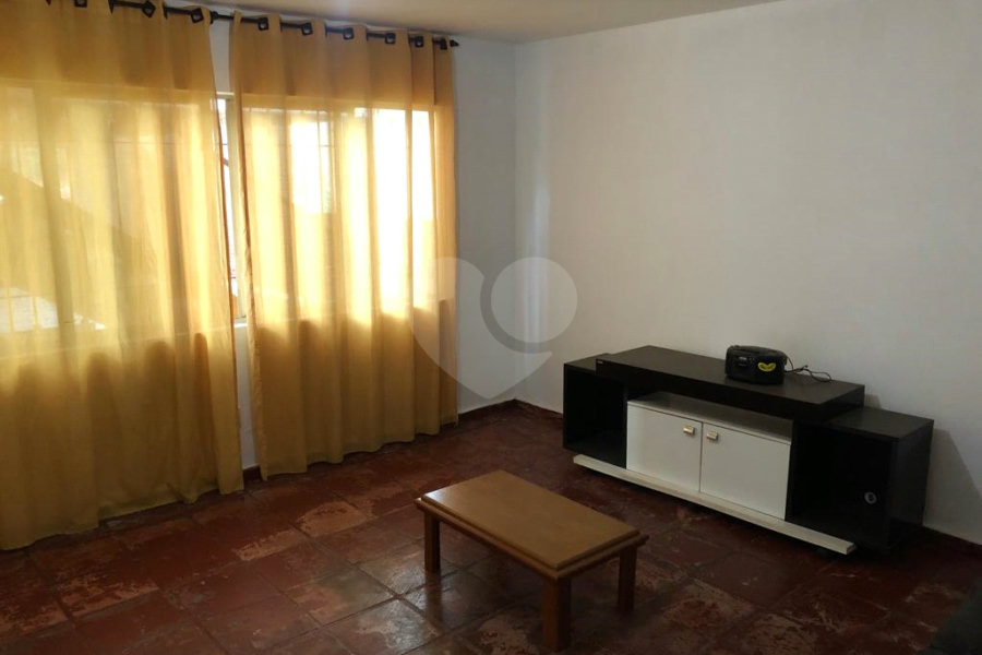 Sobrado à venda com 3 quartos em Serra da Cantareira, Mairiporã, SP