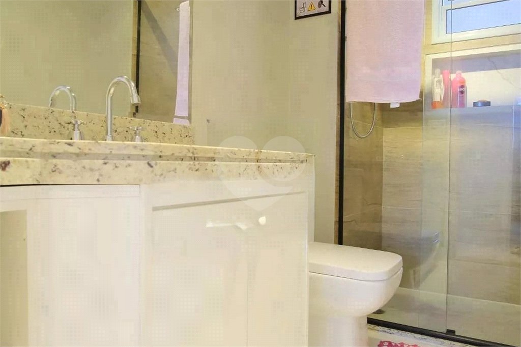 Apartamento à venda com 3 quartos, sendo 1 suíte,  em Vila Matilde, São Paulo, SP