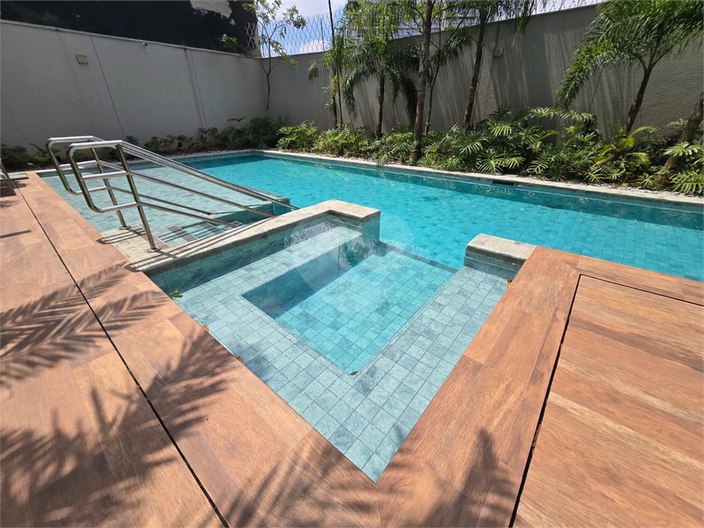 Apartamento à venda ou para alugar com 1 quarto em Pinheiros, São Paulo, SP