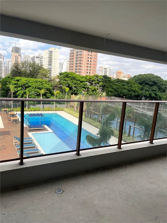 Apartamento à venda com 3 quartos, sendo 1 suíte, em Brooklin Novo, São Paulo, SP
