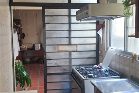 Casa Térrea à venda com 3 quartos em Vila Pompéia, São Paulo, SP