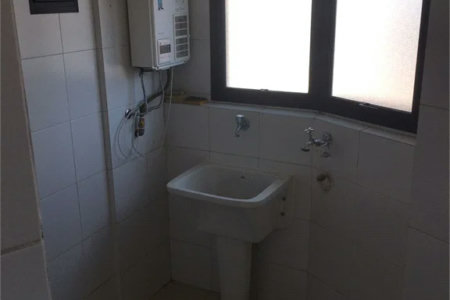 Apartamento à venda com 3 quartos, sendo 1 suíte,  em Vila Andrade, São Paulo, SP