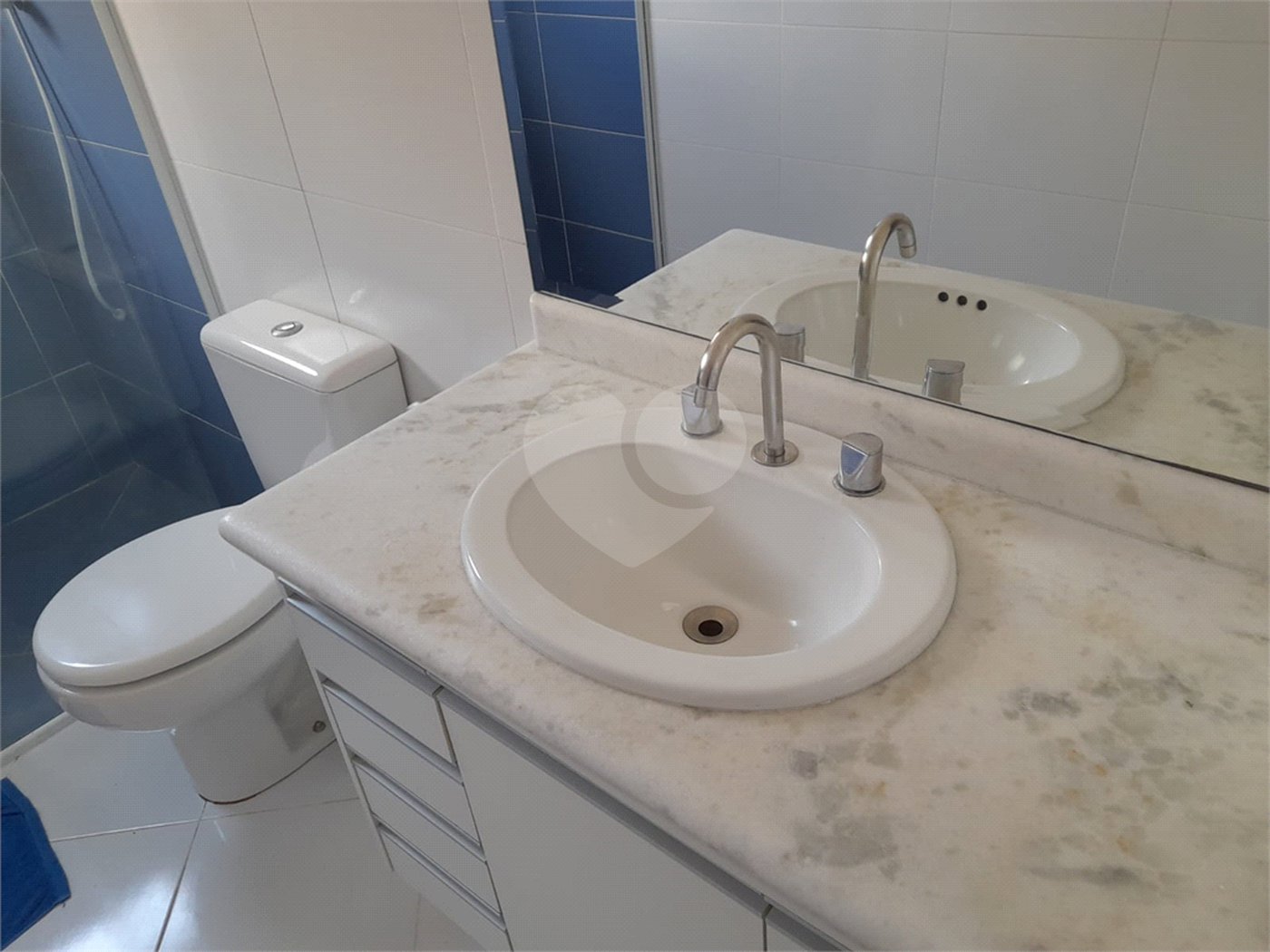 Sobrado à venda com 4 quartos, sendo 1 suíte, em Chora Menino, São Paulo, SP