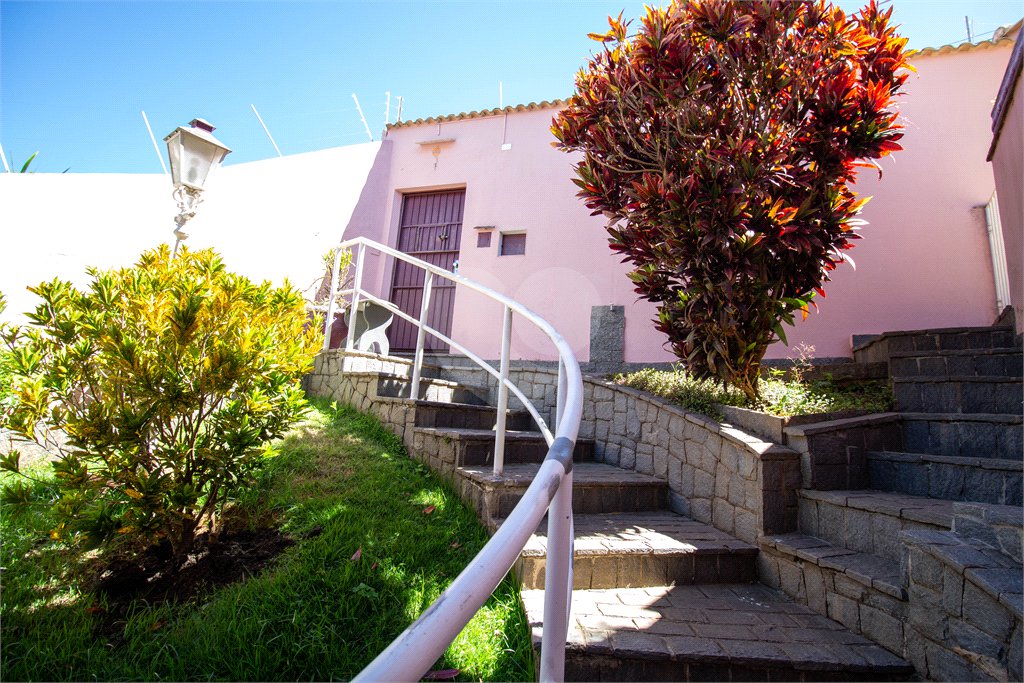 Casa à venda ou para alugar com 4 quartos, sendo 1 suíte, no Centro, São Roque, SP