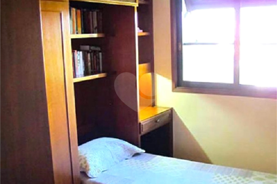 Sobrado à venda com 3 quartos, sendo 1 suíte, em Tremembé, São Paulo, SP