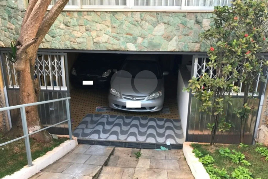 Sobrado à venda com 5 quartos, sendo 1 suíte,  em Santana, São Paulo, SP