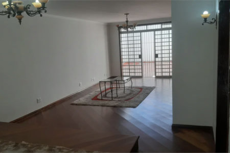 Casa à venda com 3 quartos, sendo 1 suíte,  em Brooklin Paulista, São Paulo, SP