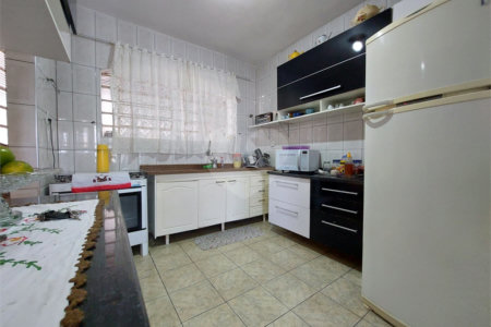 Casa à venda com 2 quartos, sendo 1 suíte, em Vila Barão, Sorocaba, SP
