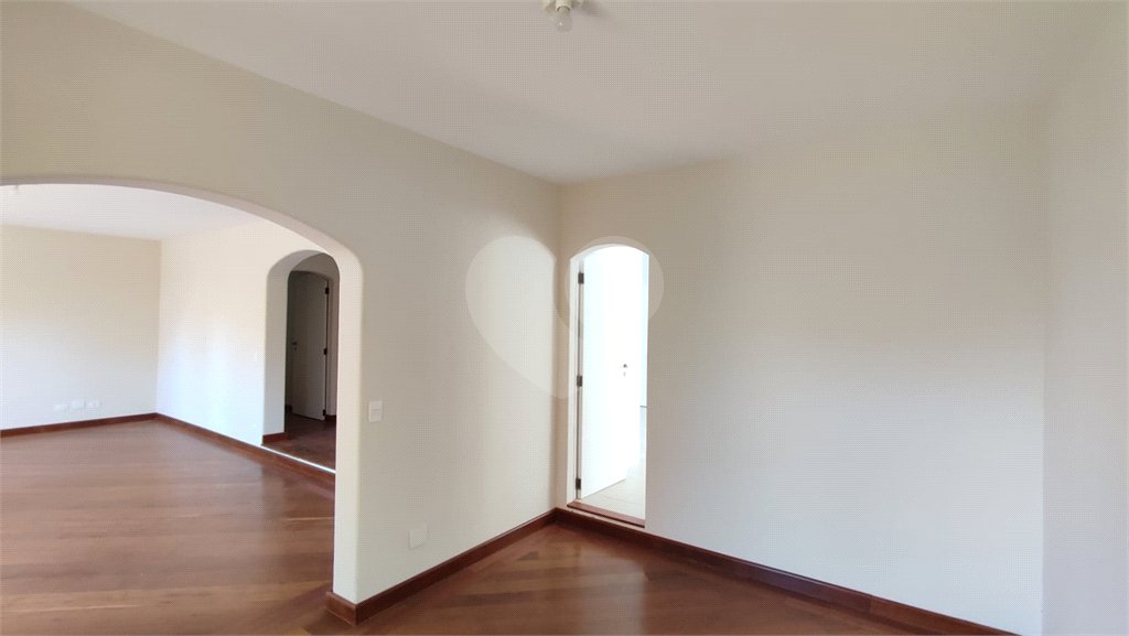 Apartamento de 3 dormitórios à Venda - Jardim Bethânia
