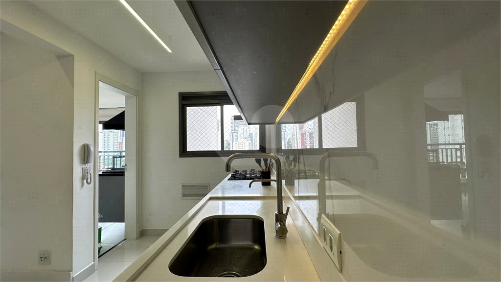 Apartamento à venda com 3 suítes em Jardim Prudência, São Paulo, SP