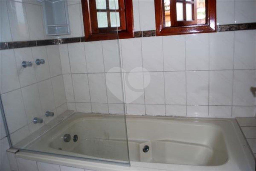 Sobrado à venda com 3 suítes em Jardim Vila Galvão, Guarulhos, SP