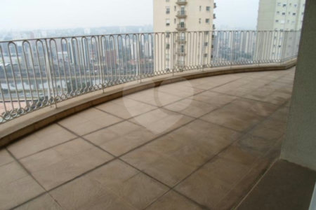 Apartamento à venda com 4 suítes em Panamby, São Paulo, SP