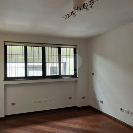 Sobrado à venda com 3 quartos, sendo 1 suíte, em Chácara Santo Antônio, São Paulo, SP