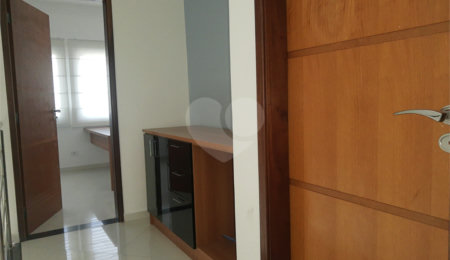 Casa à venda com 3 quartos, sendo 1 suíte, em Vila Mariana, São Paulo, SP