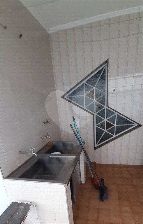 Casa à venda com 5 quartos, sendo 1 suíte, no Centro, Bom Jesus dos Perdões, SP