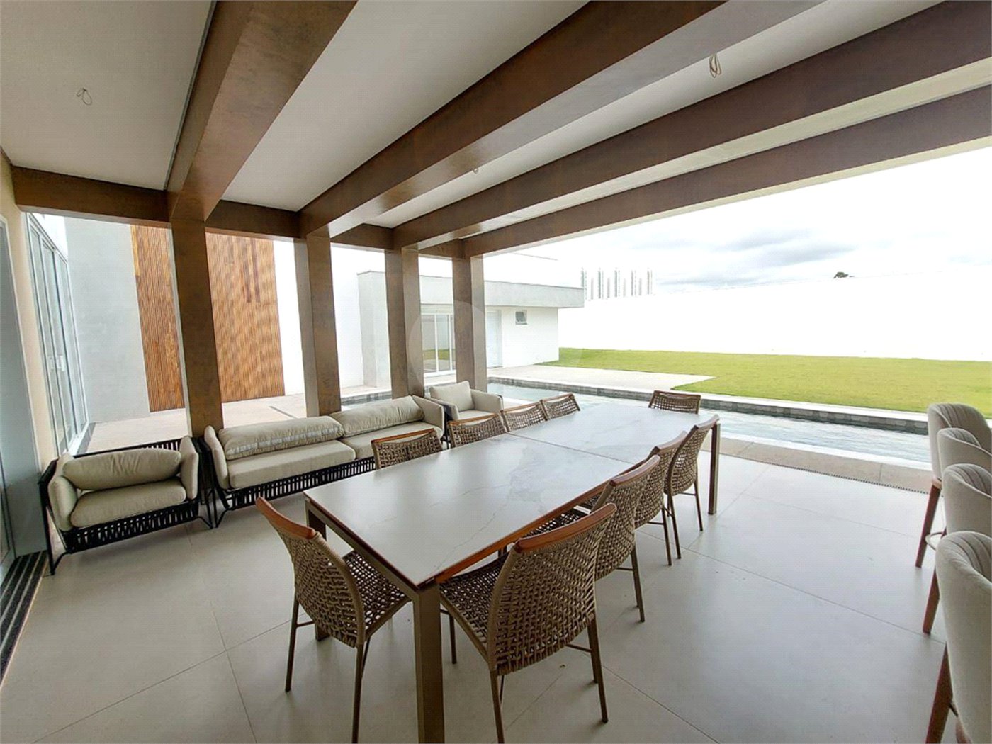 Casa à venda ou para alugar com 4 suítes no condomínio Saint Patrick, Sorocaba - SP