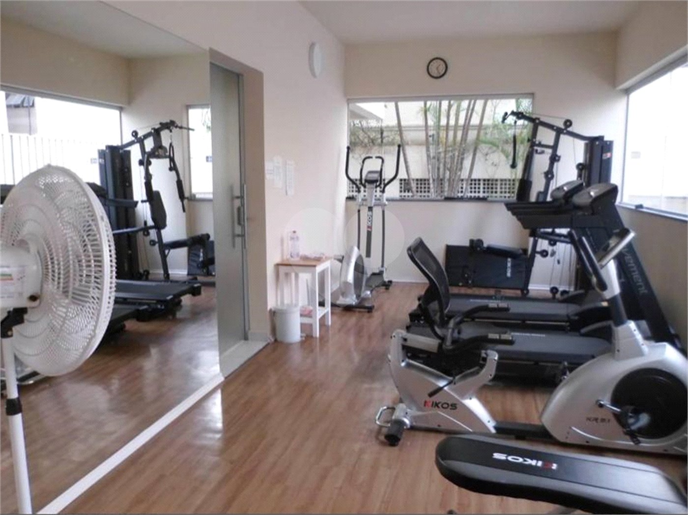 Apartamento à venda com 3 quartos, sendo 1 suíte, em Indianópolis, São Paulo, SP