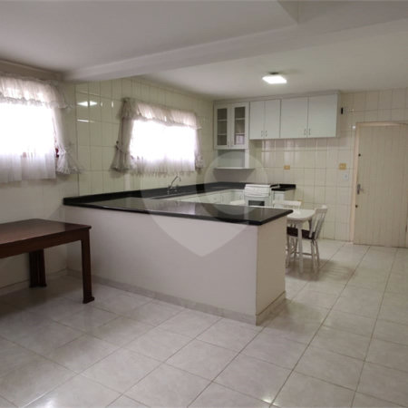 Casa à venda com 3 quartos em Água Fria, São Paulo, SP