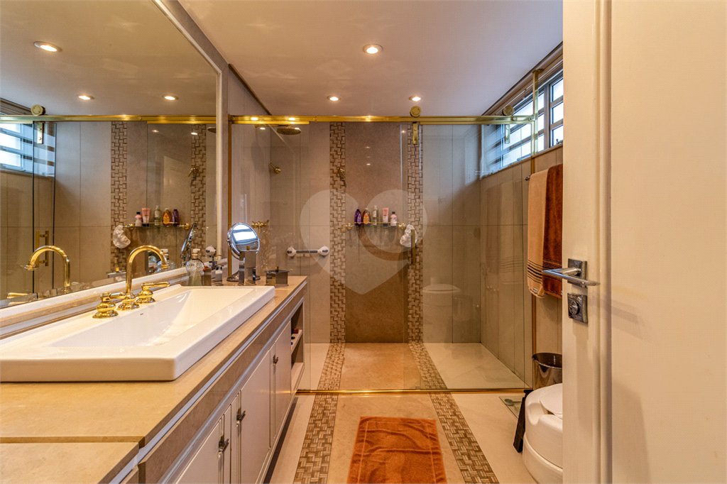 Apartamento à venda com 3 suítes em Bela Vista, São Paulo, SP