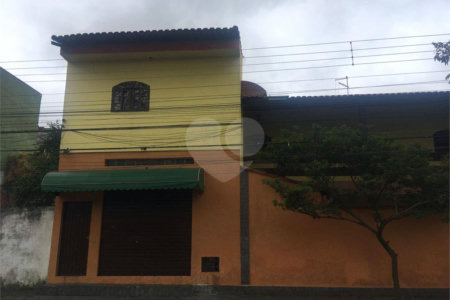 Casa à venda com 4 quartos em Calmon Viana, Poá, SP