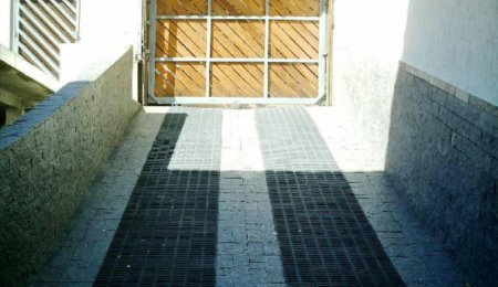Sobrado à venda com 4 quartos, sendo 3 suítes, em Horto, São Paulo, SP