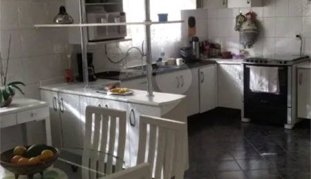 Sobrado à venda ou para alugar com 3 quartos, sendo 1 suíte, em Jaguaré, São Paulo, SP