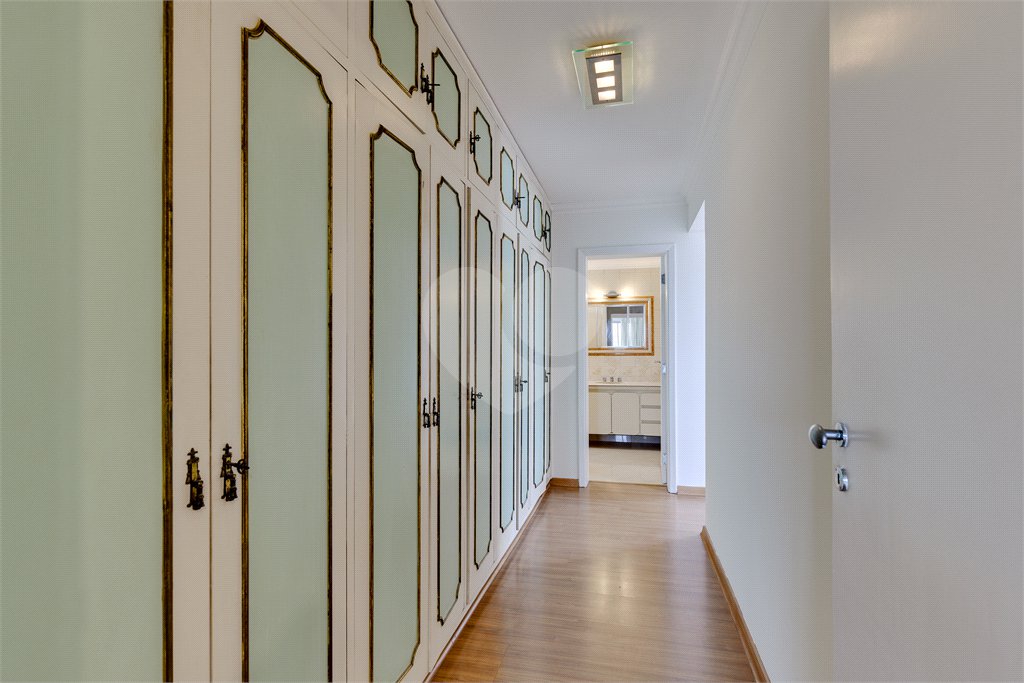 Apartamento à venda com 4 suítes em Campo Belo, São Paulo, SP
