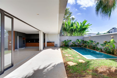 Casa à venda com 4 suítes no condomínio Jamestown, São Paulo - SP