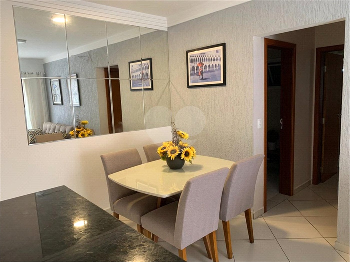 Apartamento à venda com 2 quartos, sendo 1 suíte,  em Jardim Ferreira, Sorocaba, SP