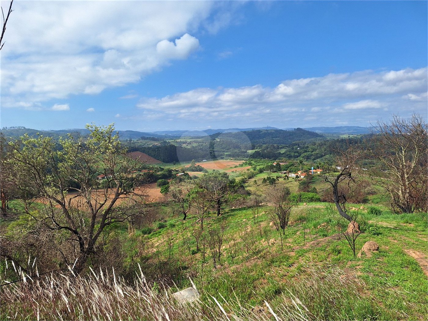 Área de Terra à venda com 1 suíte em Cocais, Itatiba, SP