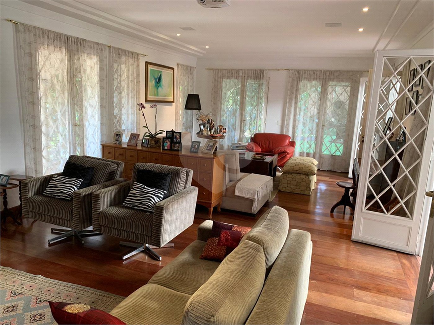 Casa à venda ou para alugar com 4 suítes no condomínio Residencial Parques das Magnólias, São Paulo - SP