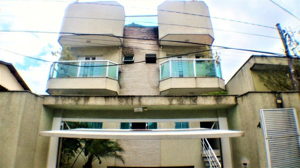 Casa à venda com 5 suítes no condomínio Travessa Tenente Ariston de Oliveira,4, São Paulo - SP