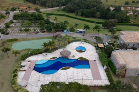 Casa para alugar com 5 quartos, sendo 1 suíte, no condomínio Figueira Garden, Atibaia - SP