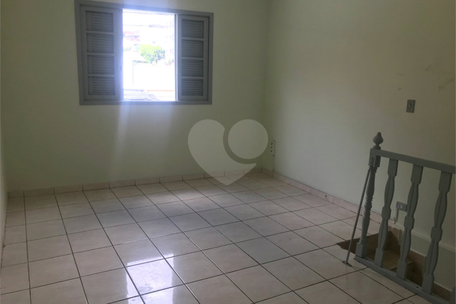 Sobrado à venda com 2 quartos em Vila Dom Pedro Ii, São Paulo, SP