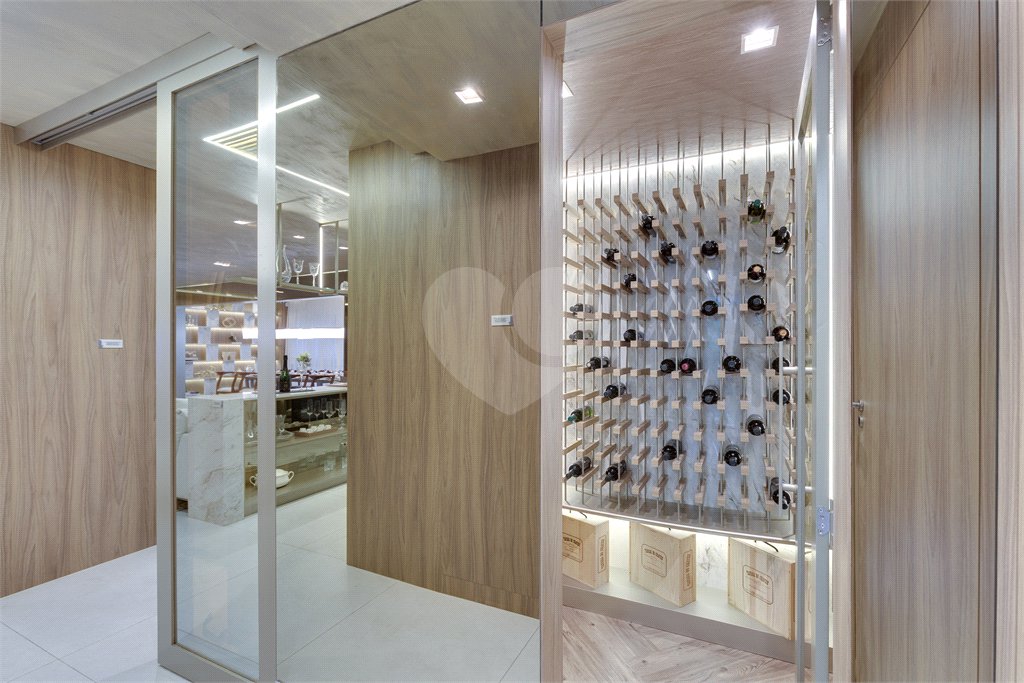 Apartamento à venda com 3 suítes em Brooklin, São Paulo, SP
